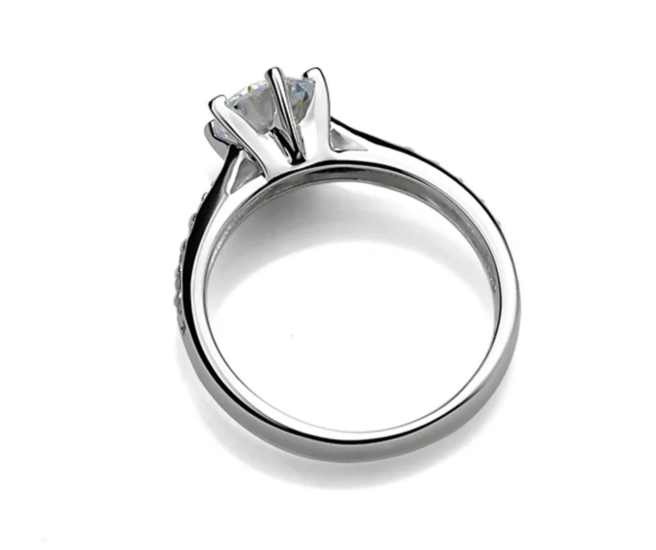 Éclat Solitaire Ring