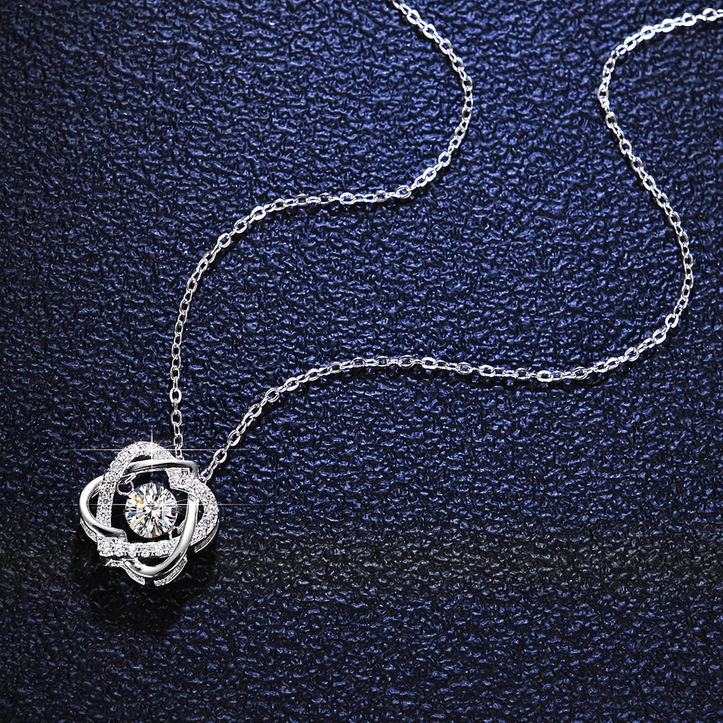 Coeur Moissanite Necklace