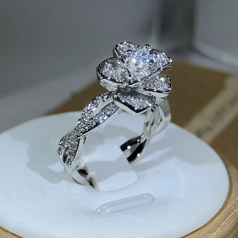 Fleur Zircon Ring