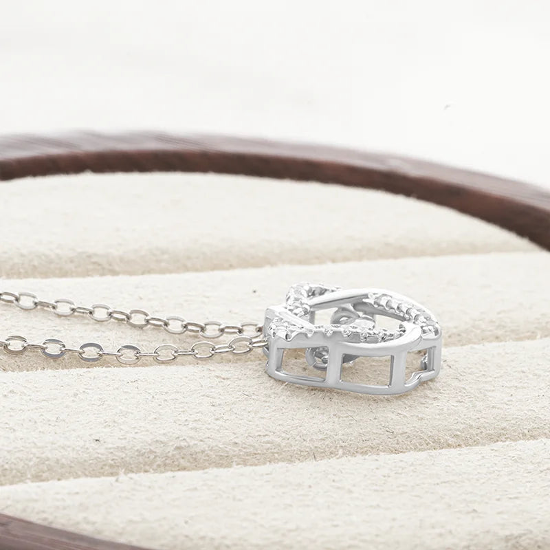 Coeur Moissanite Necklace